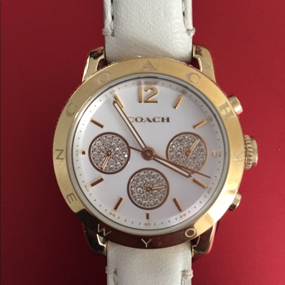 Coach Watch - Picture 1 of 6
